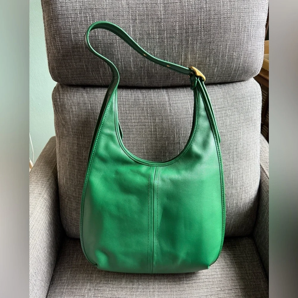 COACH Ergo Shoulder Bag 33 C2264 Large Leather Shoulder Bag in Green - Picture 2 of 11